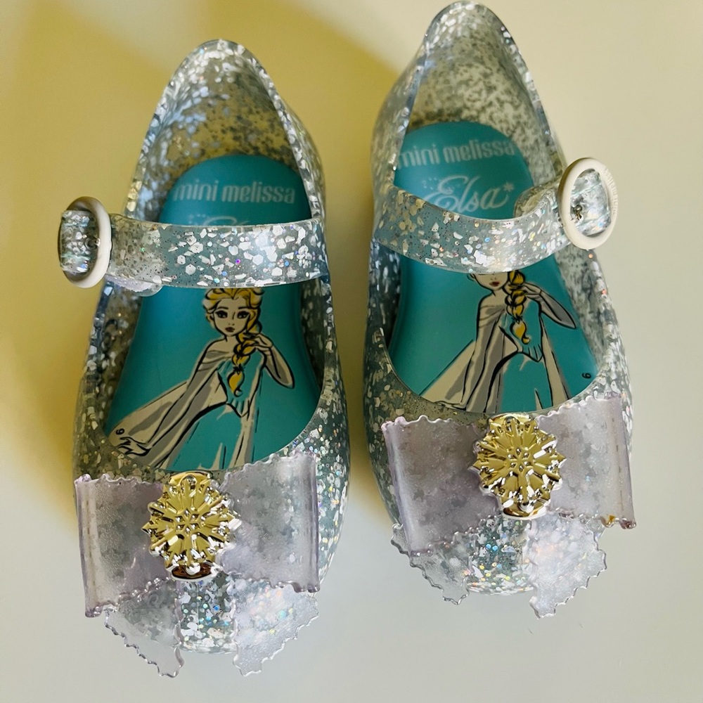Mini Melissa frozen shoes size 6